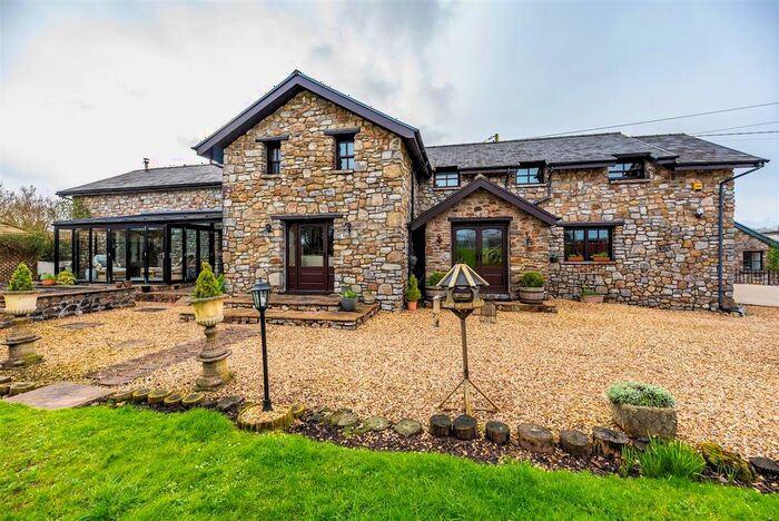 4 Bedroom Detached House For Sale In Ilston, Swansea, SA2