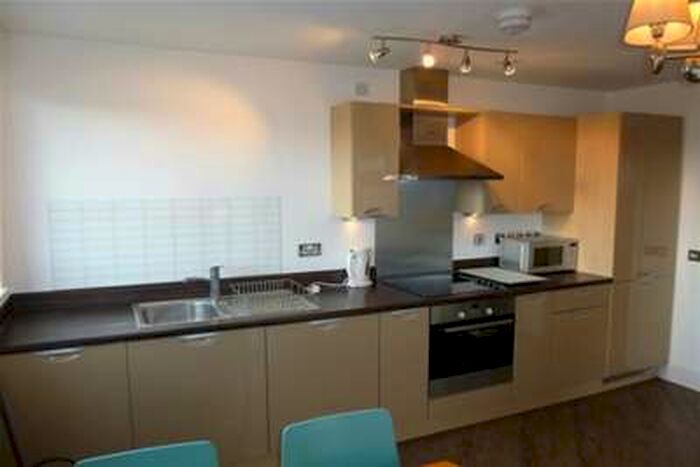 2 Bedroom Flat To Rent In Bell Barn Road, B15