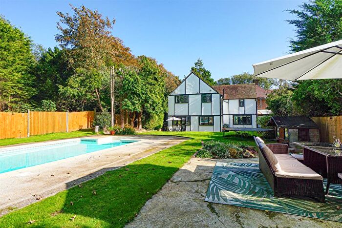 5 Bedroom Detached House For Sale In Main Road, Westfield, Hastings, TN35