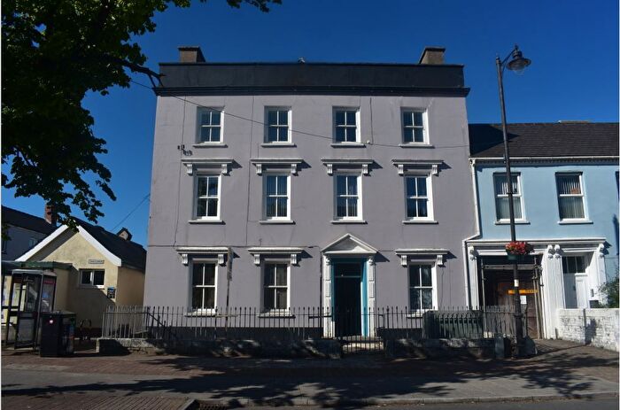 1 Bedroom Property To Rent In Main Street, Pembroke, SA71