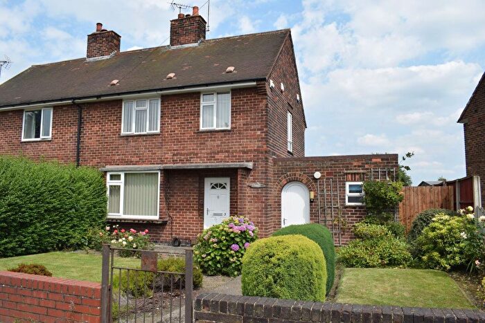 3 Bedroom Semi-Detached House To Rent In Eastfield Drive, South Normanton, DE55