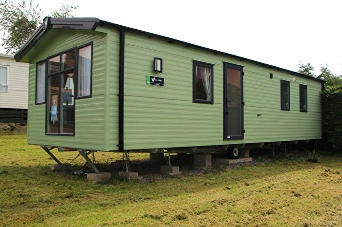 2 Bedroom Park Home For Sale In Ps- – White Horse Caravan Park, CA10