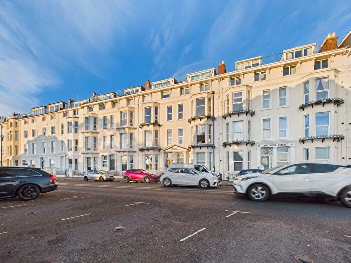 2 Bedroom Flat To Rent In Solent Apartments, South Parade, PO5