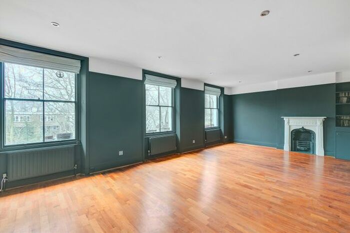 2 Bedroom Flat To Rent In Highbury New Park, Islington, N5