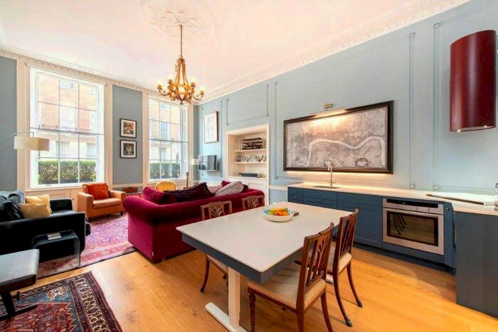 2 Bedroom Flat To Rent In Gloucester Place, London, W1U