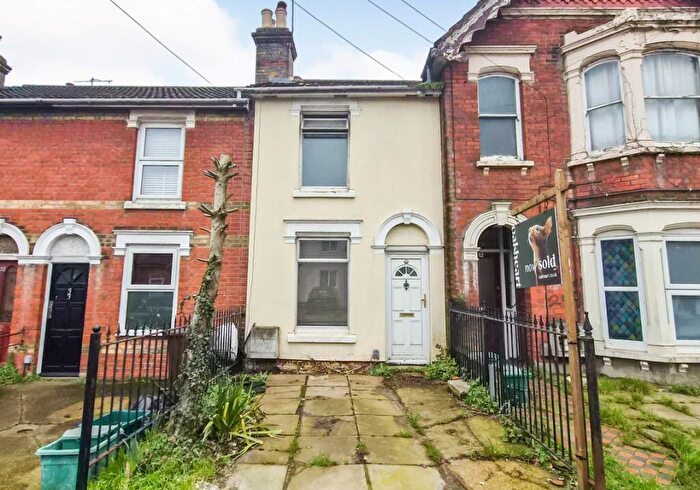 3 Bedroom Terraced House For Sale In Greenstead Road, Colchester, Essex, CO1