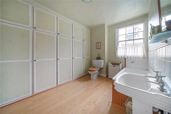 3 Bedroom Terraced House For Sale In Hillgate Street, Kensington, London, W8