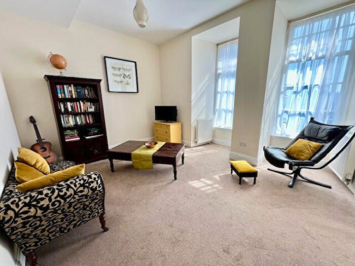 2 Bedroom Flat For Sale In Collier Street, Johnstone, PA5