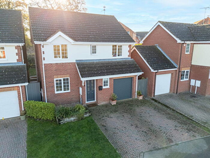 4 Bedroom Detached House For Sale In Harden Close, Great Oakley, Northamptonshire, NN18