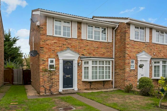 3 Bedroom House To Rent In Westbrook Maidenhead, SL6