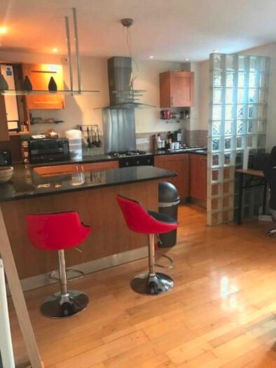 2 Bedroom Flat To Rent In Cannaught Road, London, E16