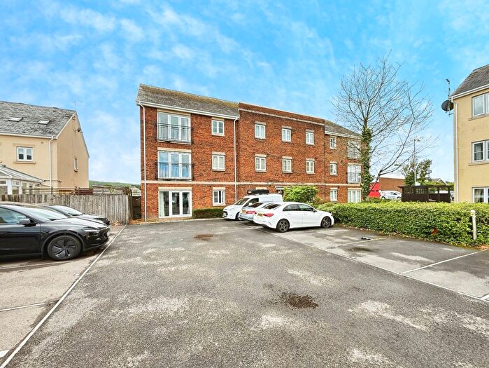 2 Bedroom Flat For Sale In Clayton Drive, Pontarddulais, Swansea, West Glamorgan, SA4