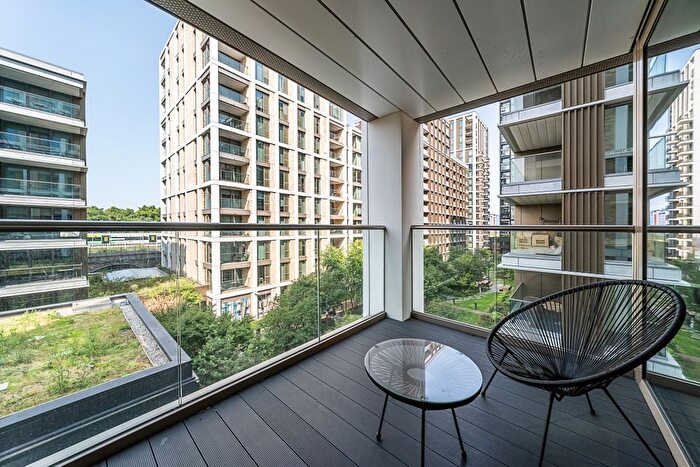 2 Bedroom Flat To Rent In Palmer Road, London, SW11