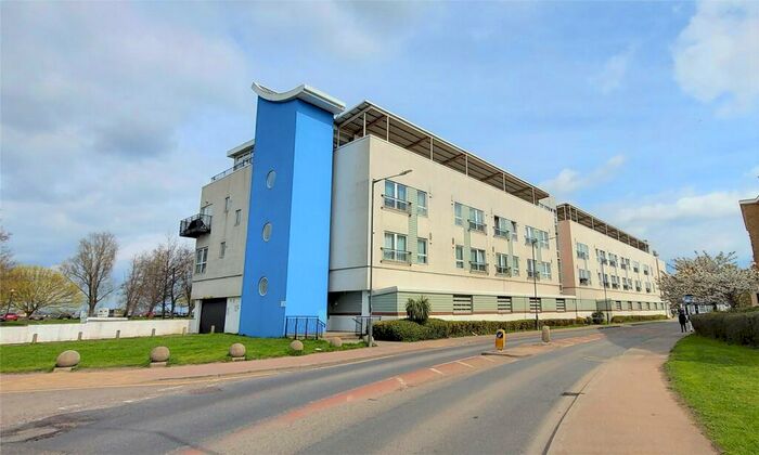2 Bedroom Penthouse To Rent In Venture Court, Canal Road, Gravesend, Kent, DA12