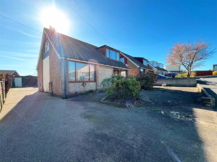 2 Bedroom Detached House For Sale In Orchard Road, Huddersfield, HD5