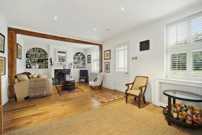 4 Bedroom Detached House To Rent In Weston Green, Thames Ditton, KT7