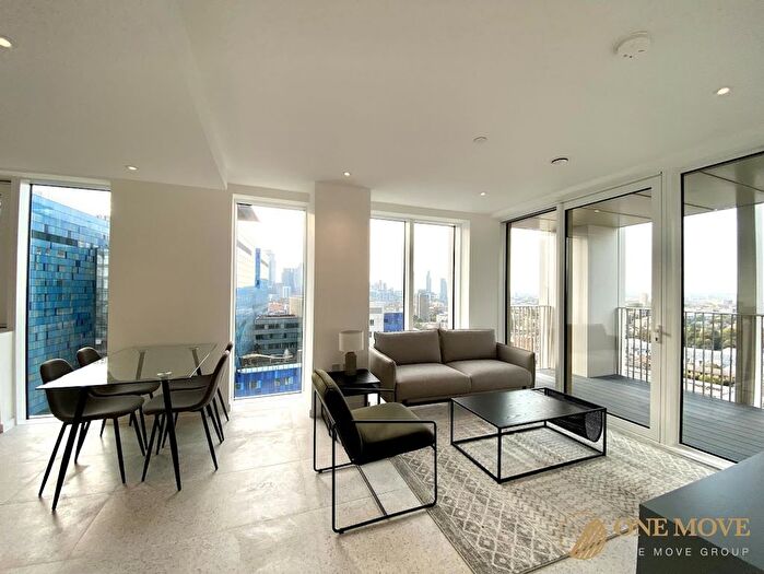 2 Bedroom Flat To Rent In Cendal Crescent, Bouchon Point, E1