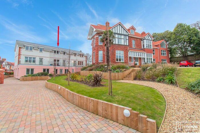 3 Bedroom Maisonette To Rent In Silverlawns, Totnes Road, Paignton, TQ4