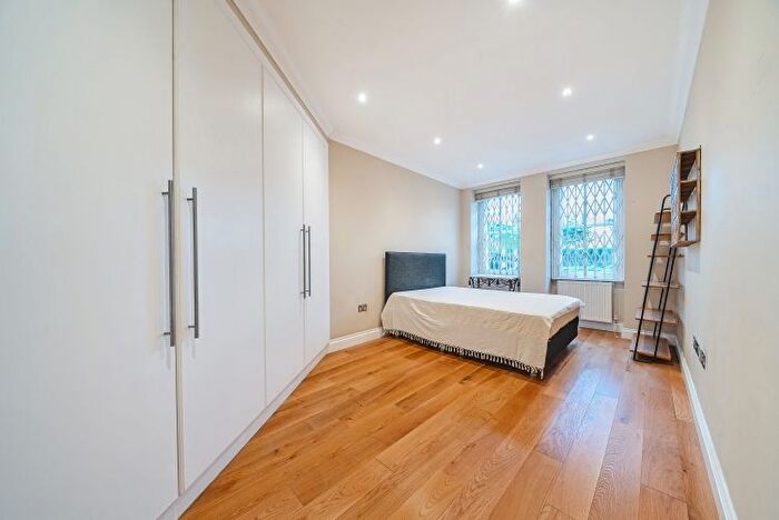 1 Bedroom Flat To Rent In Maida Avenue, London, W2