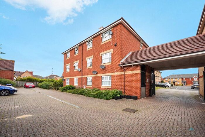 2 Bedroom Flat For Sale In Lupin Crescent, ILford, Essex, IG1