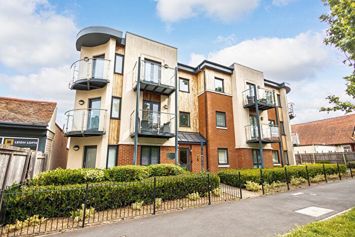 2 Bedroom Flat To Rent In London Road, Leigh-On-Sea, SS9