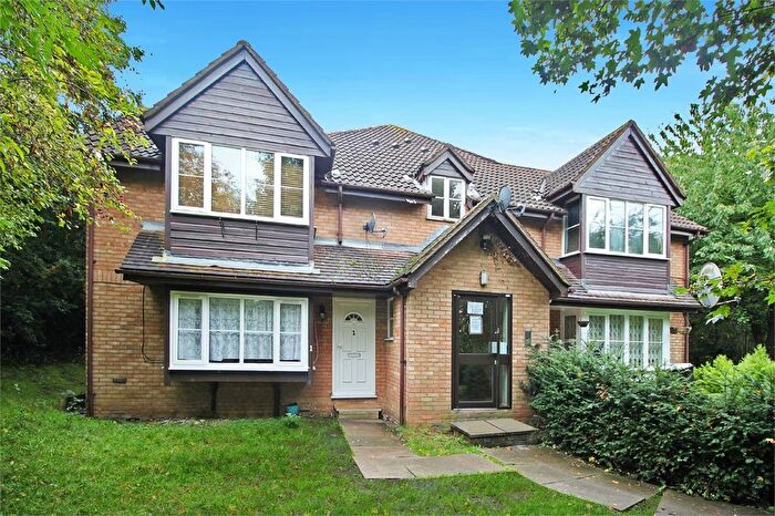 1 Bedroom Flat To Rent In Snowdon Drive, Kingbury, NW9