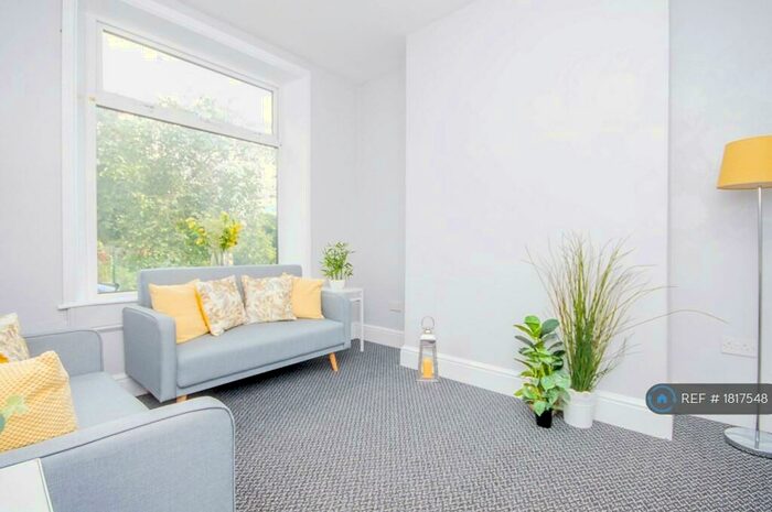 3 Bedroom Terraced House To Rent In Sutherland Street, Colne, BB8