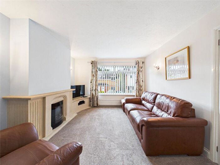 4 Bedroom End Of Terrace House For Sale In Pentire Avenue, Bristol, BS13