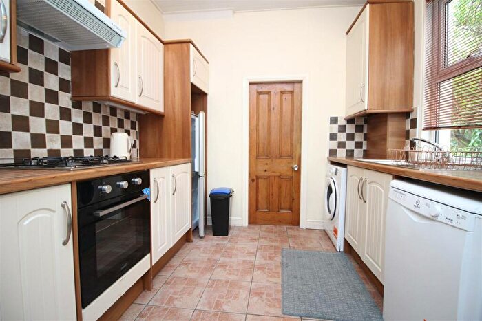 2 Bedroom Flat To Rent In Ashleigh Grove, Jesmond, Newcastle Upon Tyne, NE2