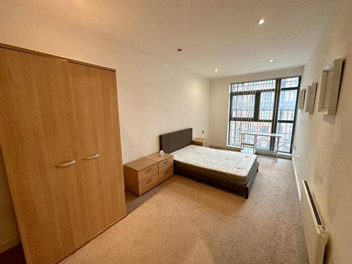 2 Bedroom Property To Rent In Roberts Wharf Leeds City Centre, LS9