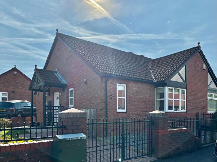 2 Bedroom Semi-Detached Bungalow For Sale In Redbrook View, Barnsley, S75