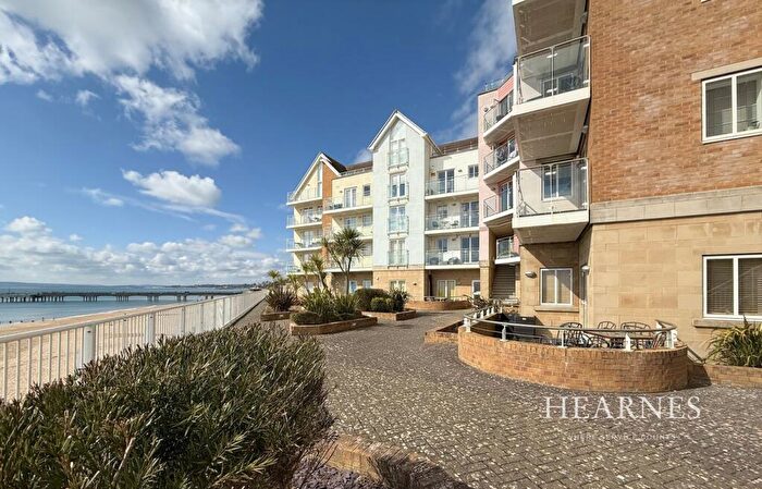 2 Bedroom Apartment For Sale In Honeycombe Chine, Boscombe, Bournemouth, BH5