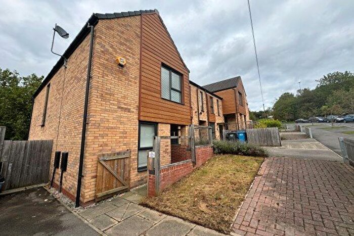 2 Bedroom Property To Rent In Park Spring Drive, Sheffield, S2