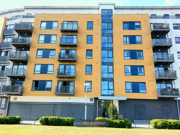 2 Bedroom Flat To Rent In Tarves Way, London, SE10