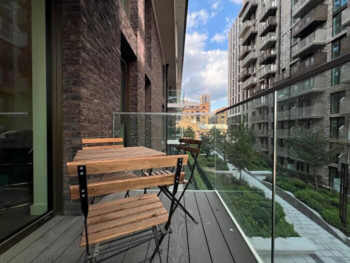2 Bedroom Apartment To Rent In Nd Floor, Merino Wharf, London Dock, London, E1W