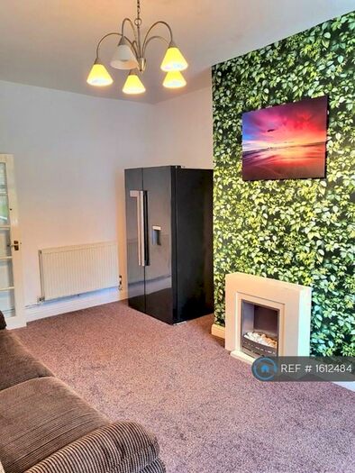 2 Bedroom Terraced House To Rent In Hampshire Street, Huddersfield, HD5