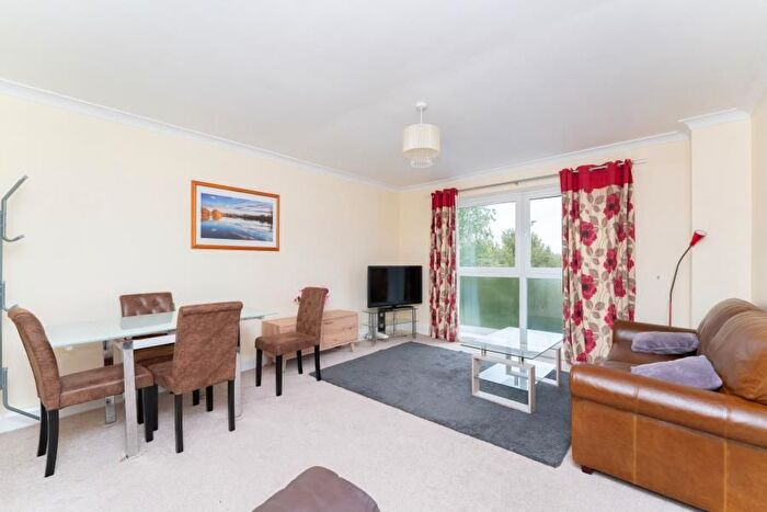 2 Bedroom Flat To Rent In Little Grange, Perivale Lane, UB6