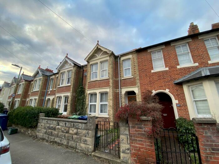 4 Bedroom Terraced House To Rent In Howard Street, Cowley, Oxford, OX4