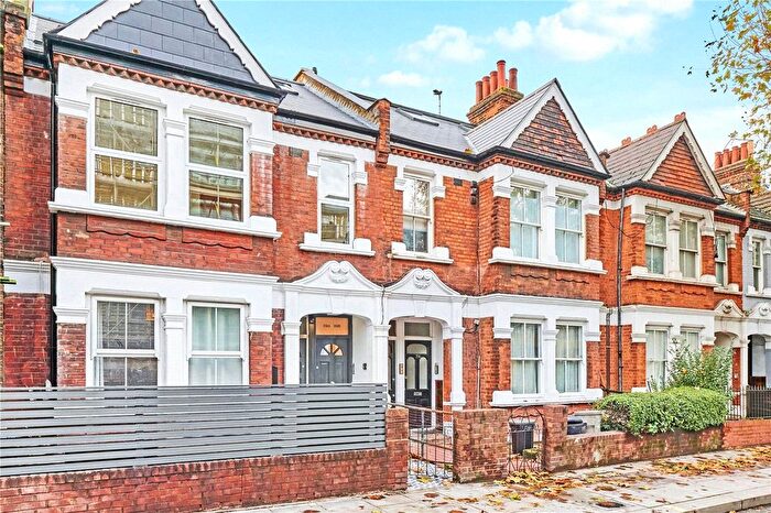 1 Bedroom Flat To Rent In Wandsworth Bridge Road, South Park, SW6