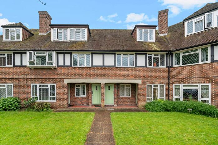 2 Bedroom Maisonette To Rent In Station Approach, Hinchley Wood, KT10