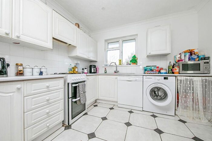 2 Bedroom Detached Bungalow For Sale In Roydon Way, Frinton-On-Sea, CO13