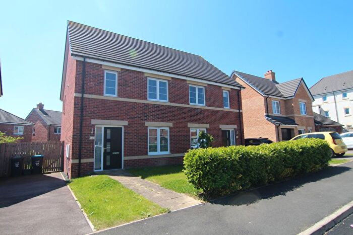 3 Bedroom Semi-Detached House To Rent In Springwood Close, Browney, Durham, DH7