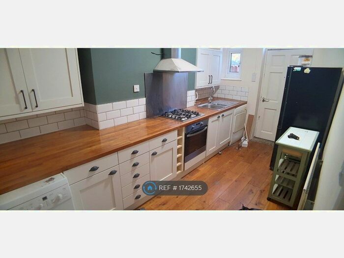 3 Bedroom Maisonette To Rent In Normanton Terrace, Newcastle Upon Tyne, NE4