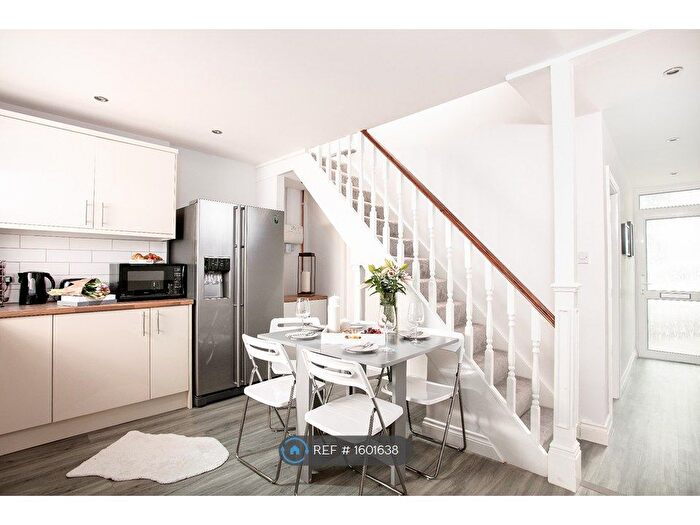 2 Bedroom Terraced House To Rent In Tollox Place, Plymouth, PL3