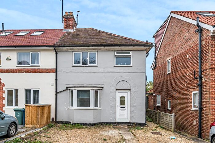 5 Bedroom Semi-Detached House To Rent In Gipsy Lane, Headington, Hmo Ready Sharers, OX3
