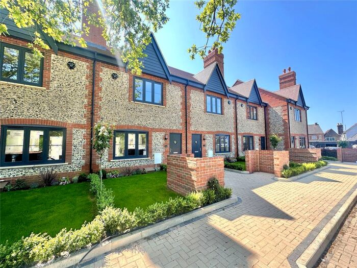 4 Bedroom Detached House To Rent In Chapel Croft, Chipperfield, Kings Langley, Hertfordshire, WD4