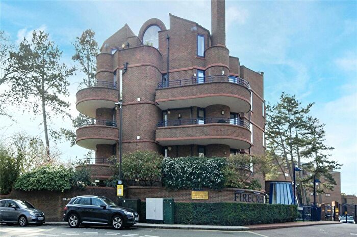 3 Bedroom Flat To Rent In Savoy Court, Firecrest Drive, Hampstead, London, NW3