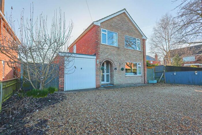 3 Bedroom Detached House For Sale In Manor Drive, Holbeach, Spalding, PE12
