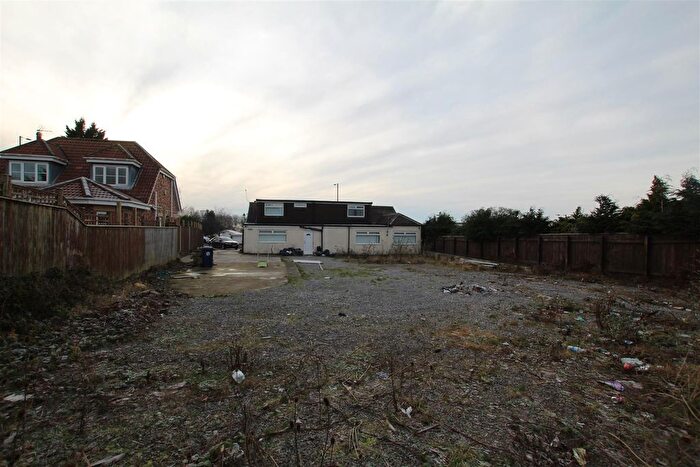 5 Bedroom Property To Rent In Ormesby Bank, Ormesby, Middlesbrough, TS7