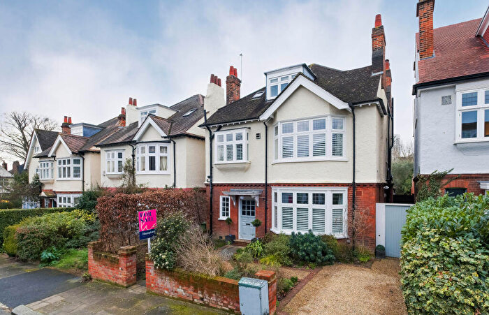 6 Bedroom Detached House For Sale In Oakcroft Road, London, SE13